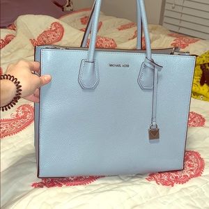 BRAND NEW Michael Kors tote!! perfect condition